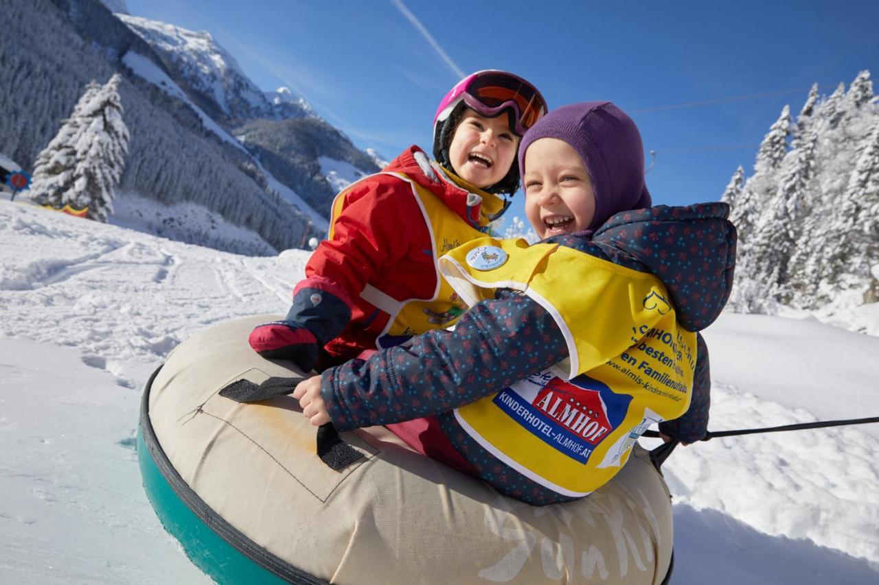 Almhof Family Und Wellness Resort Gerlos Exterior foto